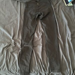 Lululemon yoga pants